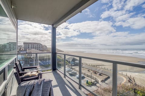 Sink into your private balcony chairs and watch the waves roll in while the ocean breeze refreshes your senses.