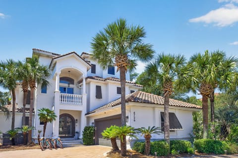 Welcome to Villa Serendipity!