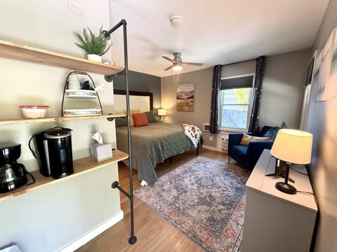 King creek side room.