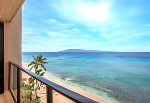 Enjoy golden coastlines and tranquil surf just steps from your stay MAH-719