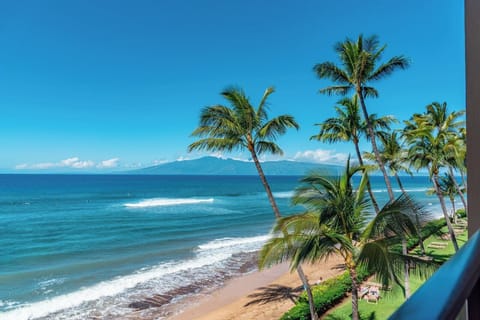 Welcome to The Mahana Unit 419, your luxury paradise awaits!     MAH-419
