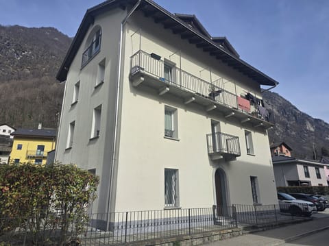 Facade / entrance