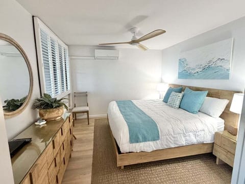 Indoors, Home Decor, Appliance, Ceiling Fan, Bed