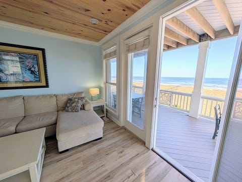 Comfortable seating with room for the whole group with a stunning view 