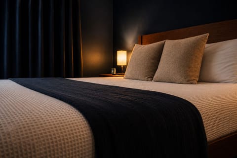 Deluxe king bed