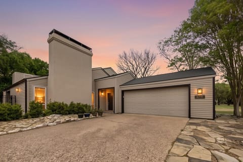 View of Property Entrance & Garage