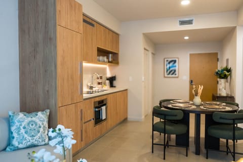 Crosby Condo-1