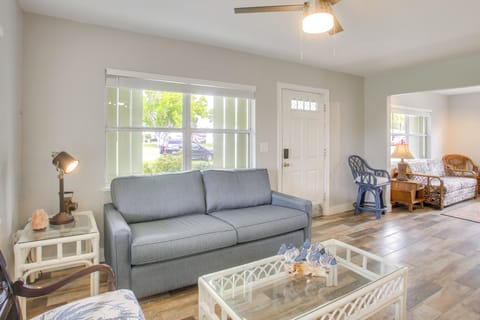 Punta Gorda Vacation Rental | 2BR | 1BA | 1,100 Sq Ft | 1 Step to Enter
