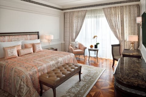 Drift into comfort with classic décor and warm lighting.