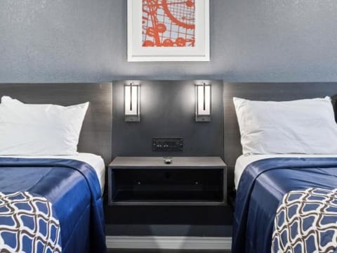 Unwind in crisp twin beds after a day exploring.