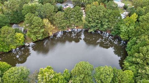 Gorgeous Lake Views!