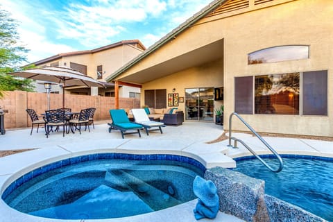 Hot Tub and Heated Pool