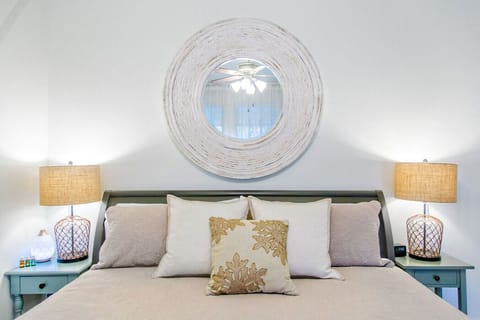 Welcome to Blue Heron`s Monroe Suite in Mandeville!