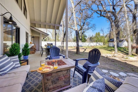 Oakhurst Vacation Rental | 3BR | 2BA | 1,981 Sq Ft