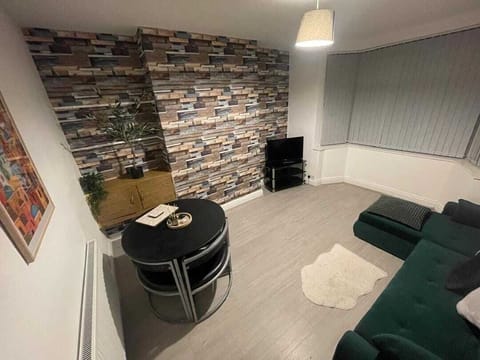 Living Room / Lounge