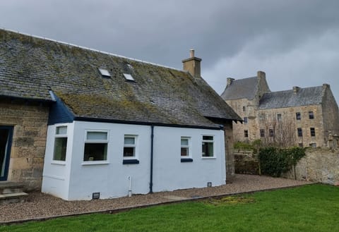 Outside space facing Midhope Castle (Lallybroch)