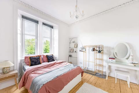 All bedding and linens are provided and you'll find the bed made on arrival