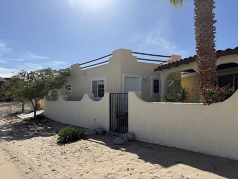 Stu Casa Playa de Oro San Felipe Baja California - front