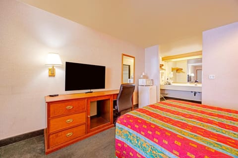 Bedroom. Interior and views may vary based on location and availability.
