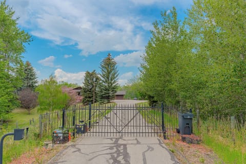 Property Entrance Gate