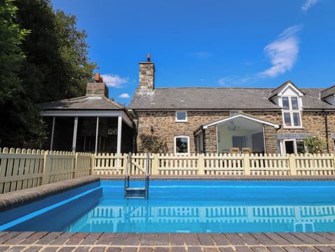 Bryn Y Garreg Cottage - The Wireless Free Farm