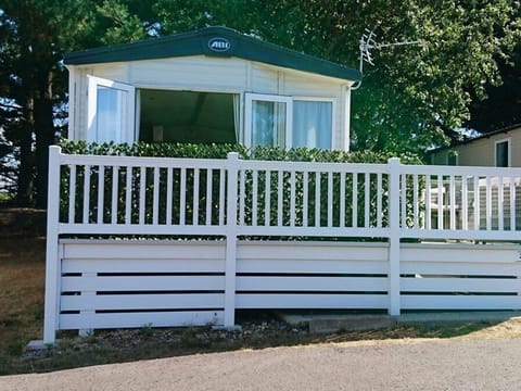 Shorefield Country Park - Holiday Accommodation 3042