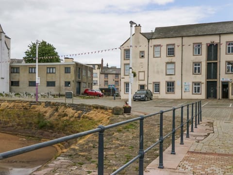Duncan Square
