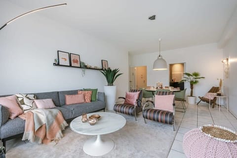 Bright livingroom