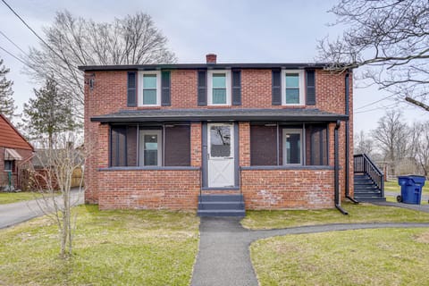 Kingston Vacation Rental | 5BR | 2BA | 2,000 Sq Ft