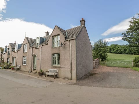 Near Bank Cottage
