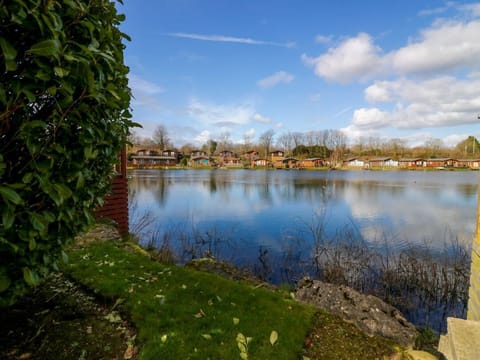 Lakeside 12