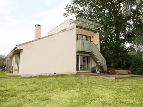 Frater House
