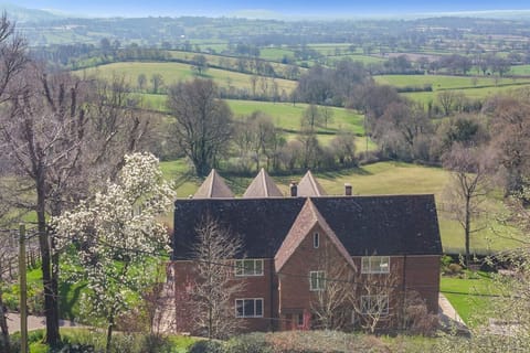 Underhill House
