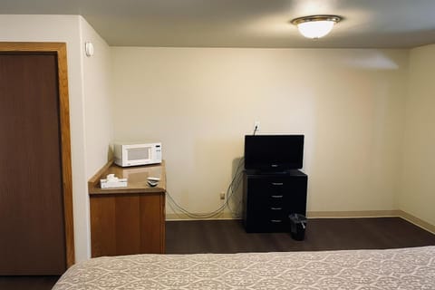 Bedroom. Interior and views may vary based on location and availability.