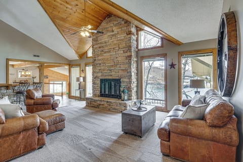 Gravois Mills Vacation Rental | 4BR | 3BA | 3,600 Sq Ft