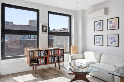 Living Room | Cozy Reading Nook | Bookshelf & Natural Light