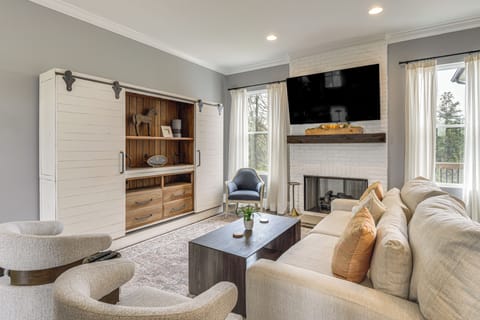 Mt. Juliet Vacation Rental | 4BR | 3BA | 3,979 Sq Ft | 1 Small Step for Entry
