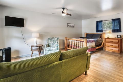 Schroon Lake Vacation Rental | Studio | 1BA | 400 Sq Ft | 2 Steps for Access