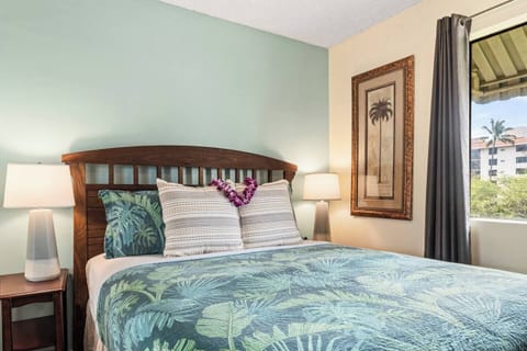 1st Queen Bedroom