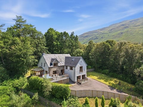 Arrochar_drone_001