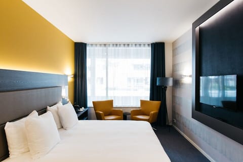 Unit with King size bed