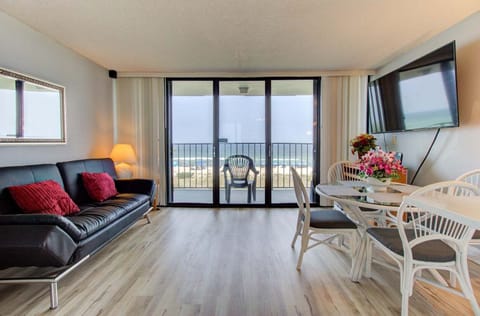 Atlantic Towers 302-print-002-006-Main Living Area-4200x2761-300dpi