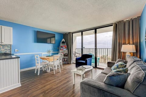Atlantic Towers 310-large-001-031-Main Living Area-1500x1000-72dpi