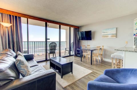 Atlantic Towers 607-print-001-002-Main Living Area-4200x2762-300dpi