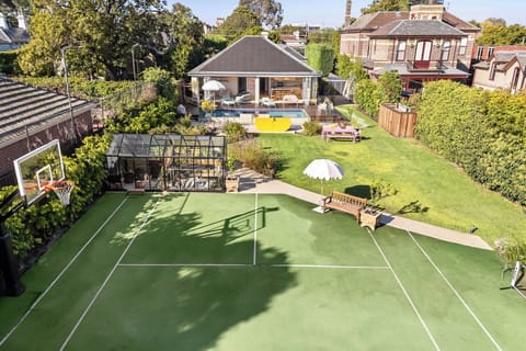 Sport court