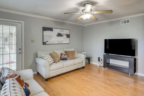 Oxford Vacation Rental | 2BR | 1BA | 1,000 Sq Ft | Stairs Required