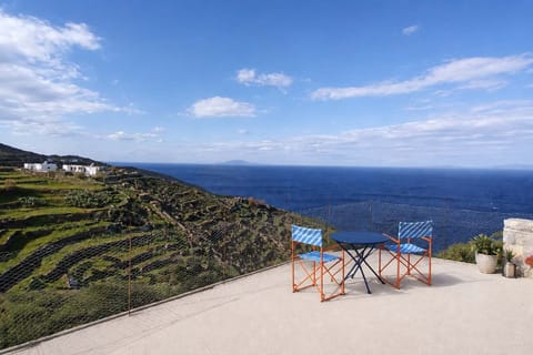 A piece of paradase is waiting for you!