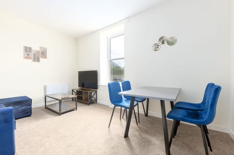 Living Room / Lounge