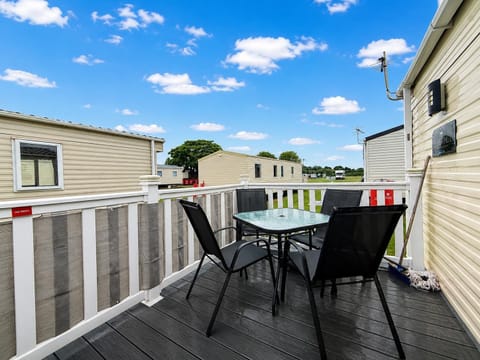 Book your summer break at Sunnydale Holiday Park