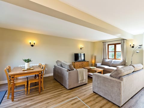 Beautifully presented open plan living space | Dove Cottage - Knockerdown Cottages, Carsington, near Ashbourne
